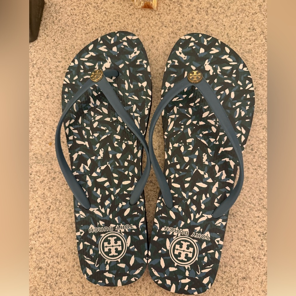 Tory Burch sandals new